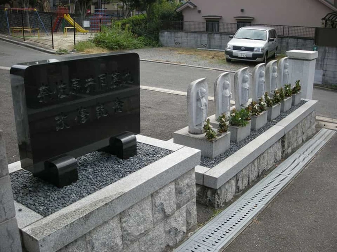 奈佐原共同墓地 駐車場の写真