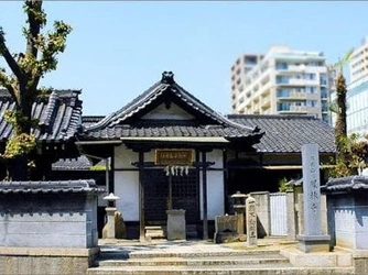 大阪市天王寺区にある寺院墓地