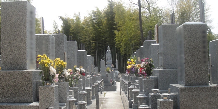  福寿院墓地