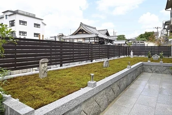 京都市中京区にある寺院墓地