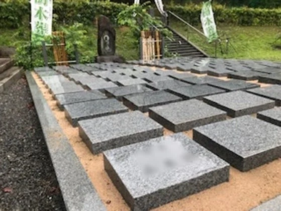 樹木葬墓地「蓮華廟」