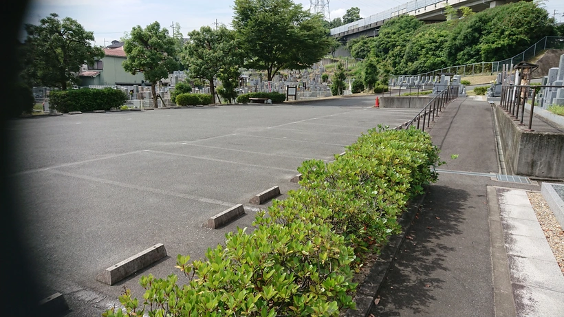 京田辺市営 大住霊園 駐車場の写真