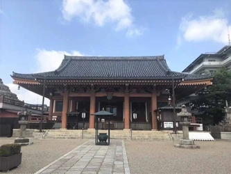 京都市中京区にある寺院墓地