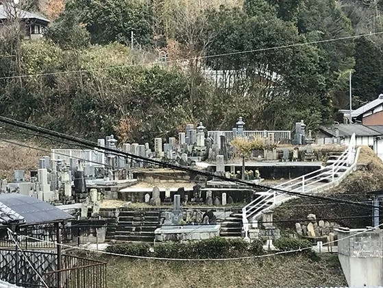 木津川市 神童子墓地