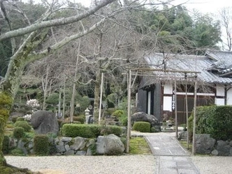 京都市西京区にある寺院墓地