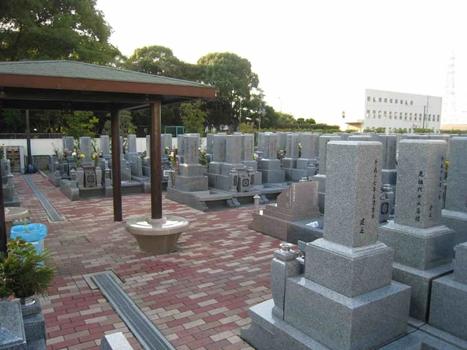 伊丹東霊園 一般墓・樹木葬・永代供養墓 バリアフリーの写真