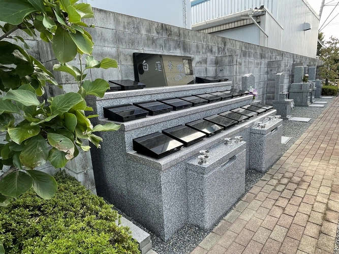 それ以外の兵庫県の市 伊丹東霊園 一般墓・樹木葬・永代供養墓
