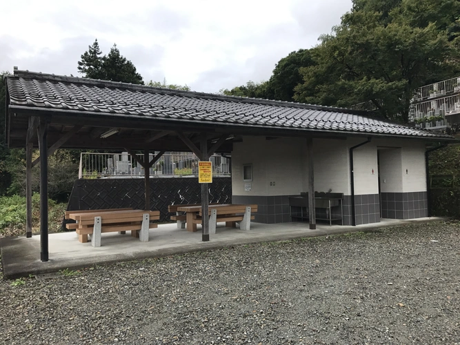 丹波篠山市王地山霊園 トイレの写真