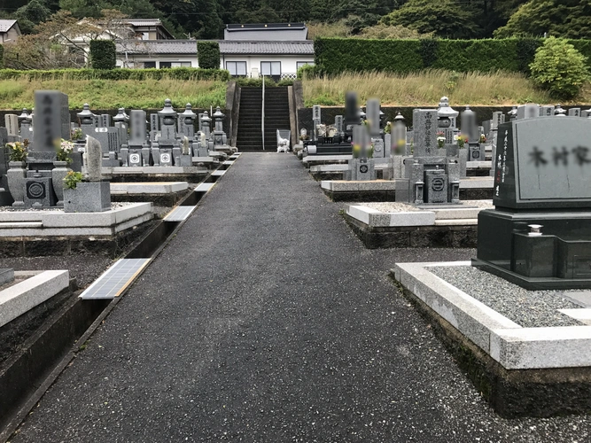 東窟寺霊園 