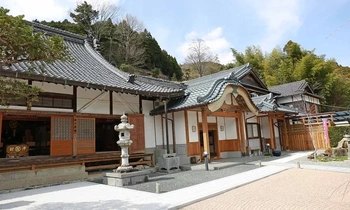 神崎郡神河町にある寺院墓地