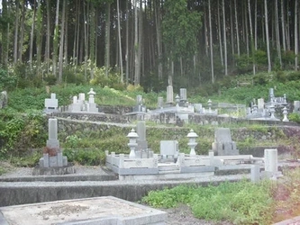 神崎郡神河町にある寺院墓地