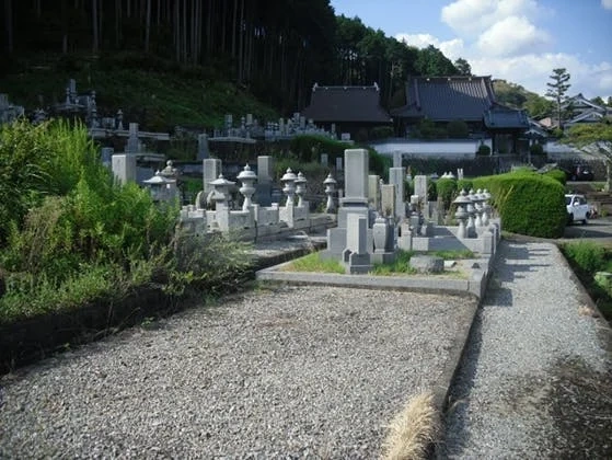 神崎郡神河町 向本寺墓地