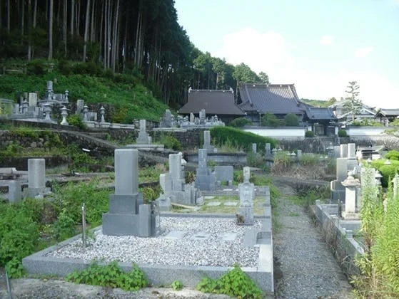 神崎郡神河町 向本寺墓地