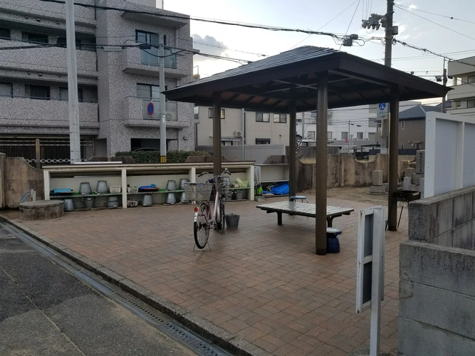 西宮市立 上鳴尾墓地 休憩施設の写真