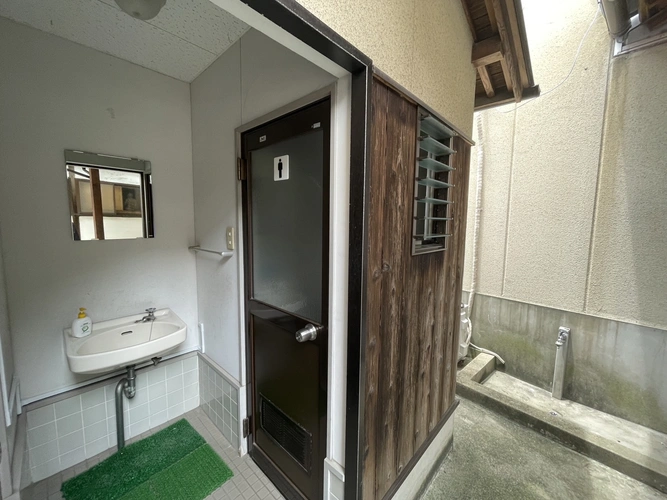 来法寺 納骨堂 トイレの写真