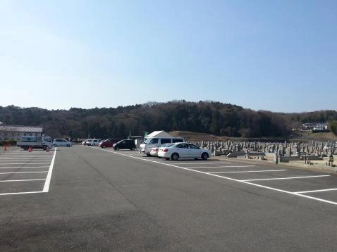 霊山寺東光院大霊園 駐車場の写真