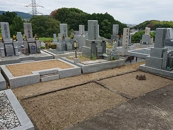 奈良県の全ての市 穴虫西共同墓地