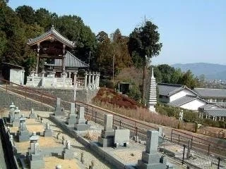 橿原市にある寺院墓地