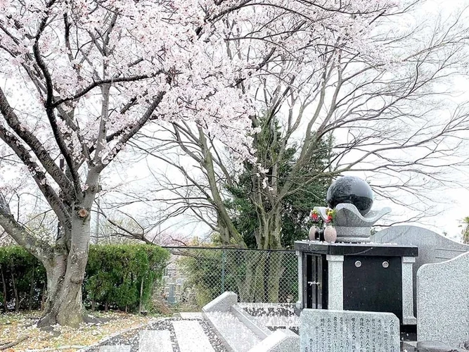 天理市 青垣霊園「さくら廟」