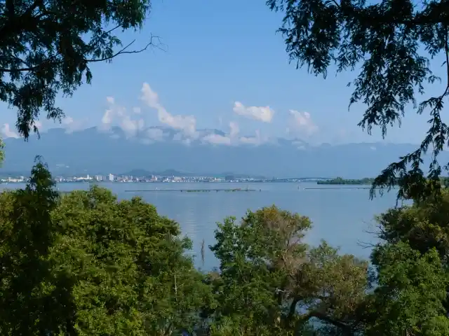 琵琶湖が一望できる