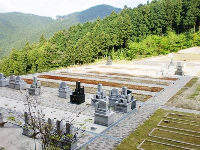 糸島自然霊園 墓地全景