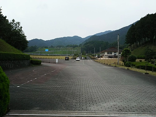 飯塚市営 飯塚霊園 駐車場の写真