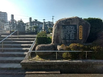 「本城」駅から車で11分