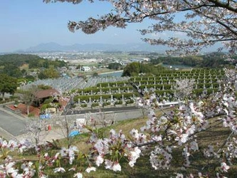 自然豊かな遠賀郡遠賀町の安息の聖地