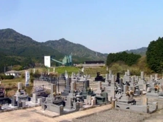 山々を望む自然豊かな静かな環境