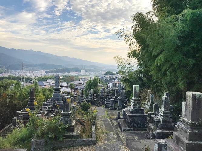 臼杵市営 戸室墓園