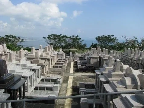  与那原洪済寺境内霊園