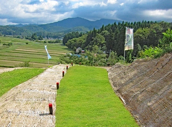 加茂市にある寺院墓地