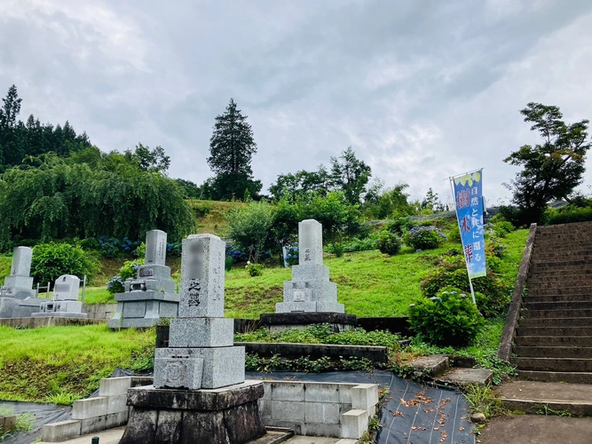 それ以外の新潟県の市 宝興寺 自然葬 ～好きな樹木の下で眠る樹木葬～