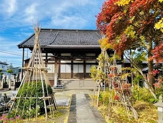 上越市にある寺院墓地