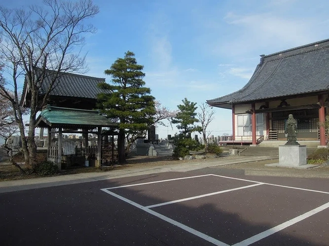 新潟市秋葉区 明願寺墓苑