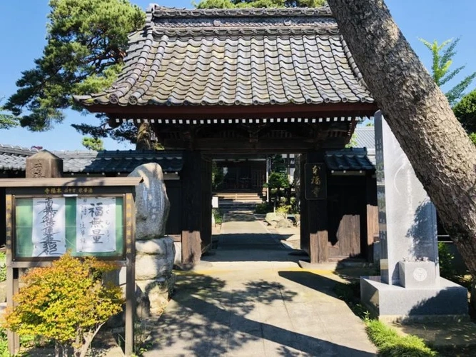 新発田市 本福寺 のうこつぼ