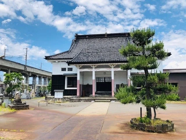 三条市 榮凉寺 のうこつぼ