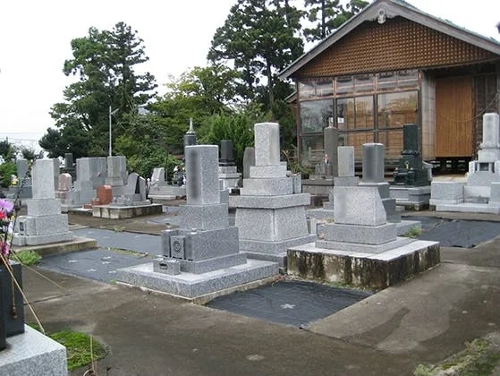 それ以外の新潟県の市 杉之森薬師霊園