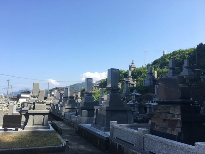 朝日町営 宮崎墓地