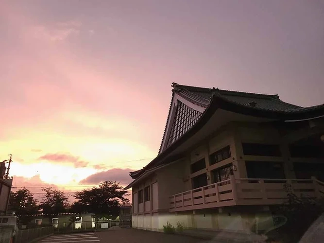 四日市市 信光寺 永代供養塔