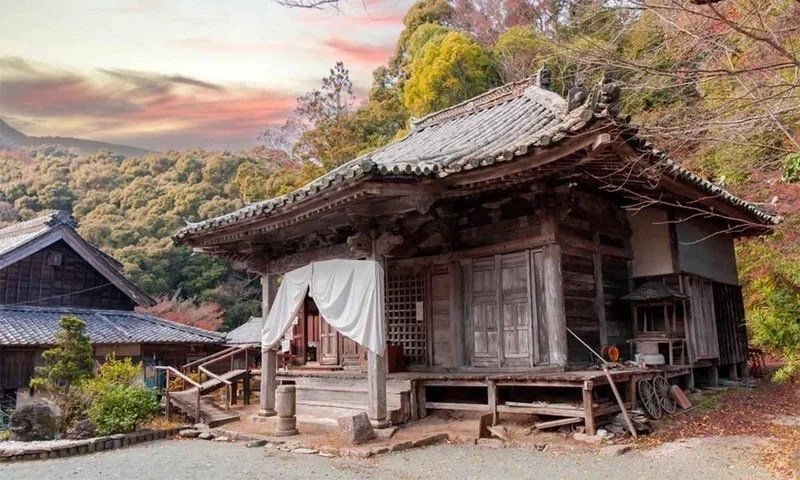 金剛座寺　境内