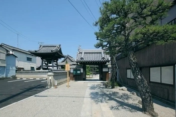 松阪市にある寺院墓地