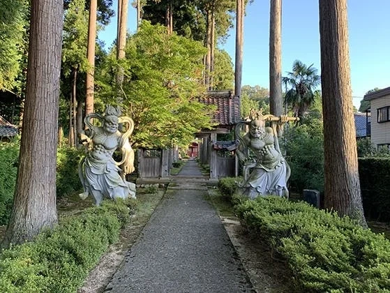 霊泉寺墓地 