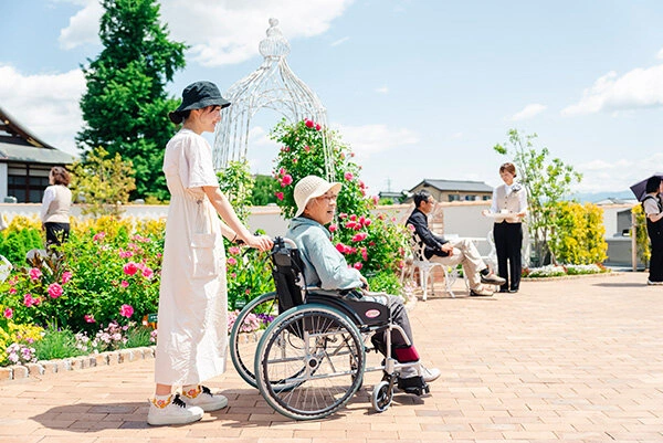 千曲市 ロイヤルガーデン長野