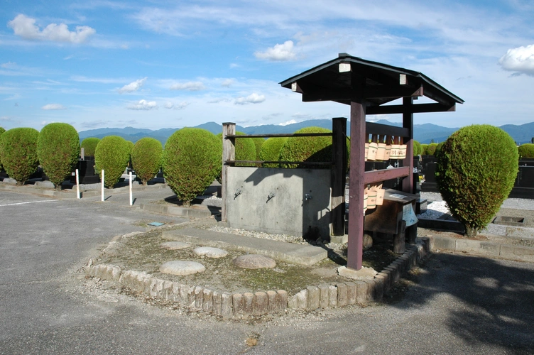 松本市営 あずさがわ霊園 水汲み場の写真