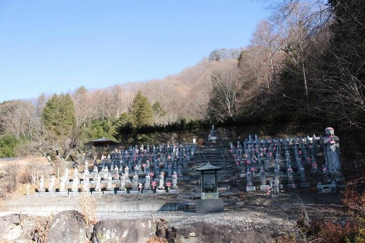 東御市 長福寺霊園