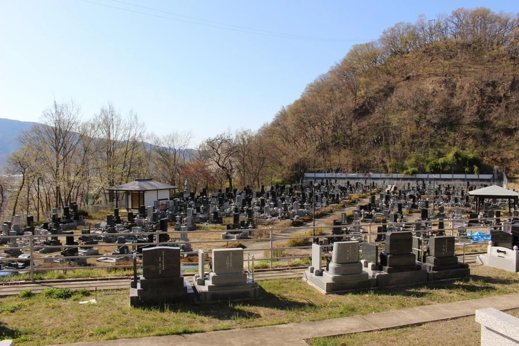 東筑摩郡筑北村 有明霊園