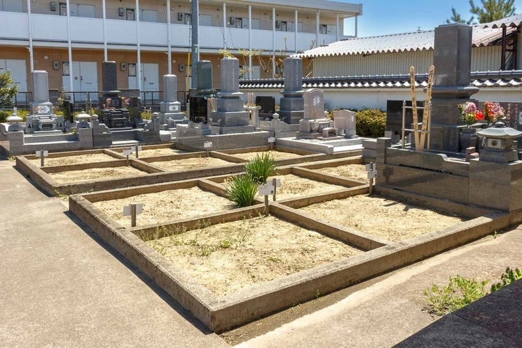 上水内郡飯綱町 地蔵寺墓地