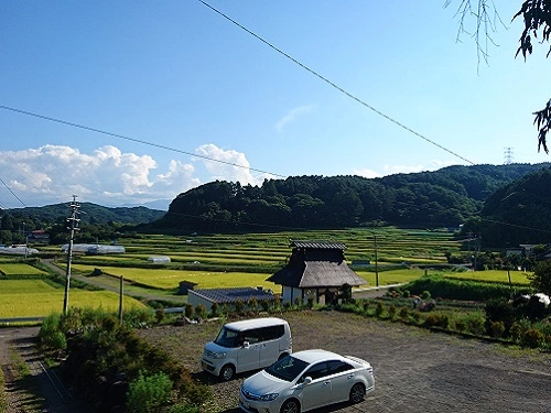 福王寺自由墓苑 駐車場の写真