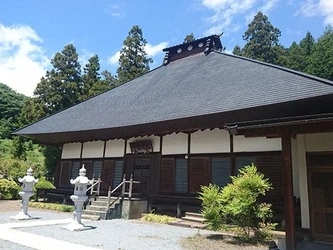 佐久市にある寺院墓地